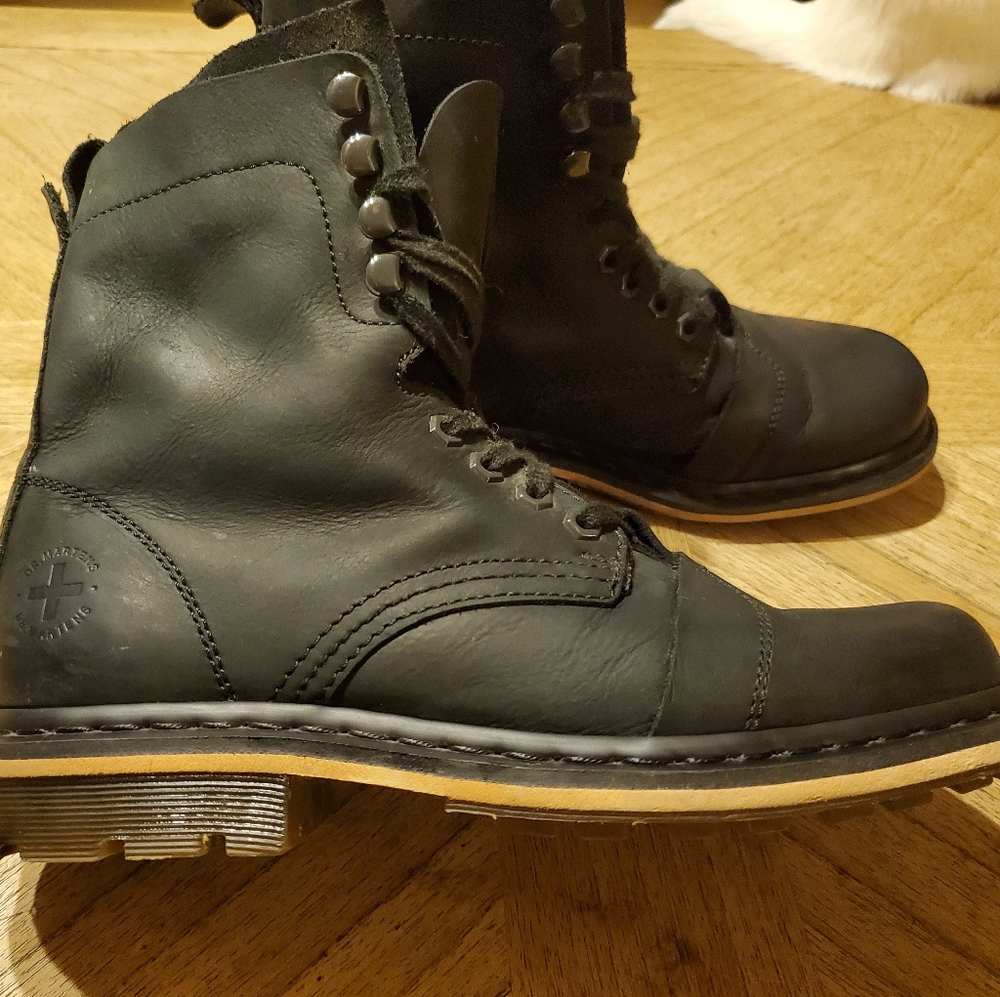 Dr. Martens Sabian Combat Boots Mens size 10